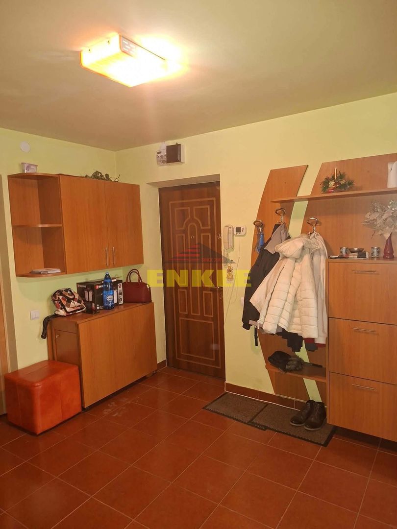 De inchiriat apartament cu 3 camere, zona Bulevard - Poză 8