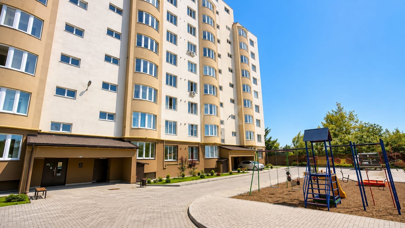 Apartament spațios într-un bloc dat în exploatare, Durlesti - Poză 1