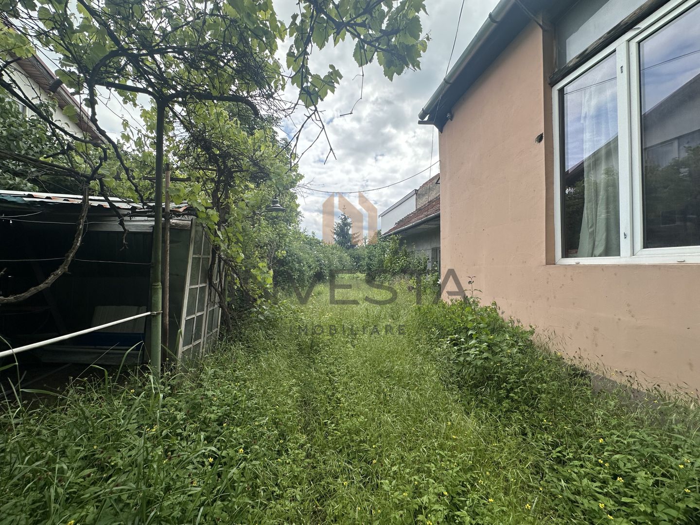 Teren retras de la arterta principala! Zona Iugoslaviei! - Poză 2