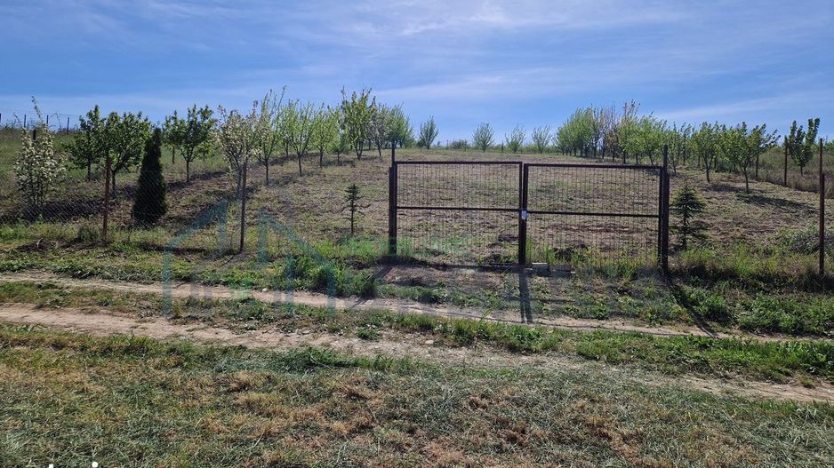 Teren intravilan de vanzare in zona Copou, langa Pensiunea Carolina, Iasi - Poză 1