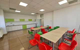 Spatiu de birouri de inchriat locatie centrala si vizibilitate buna - Poză 14