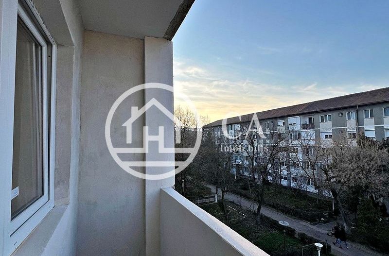 Apartament de vânzare cu 3 camere în zona Nufărul, Oradea - Poză 9