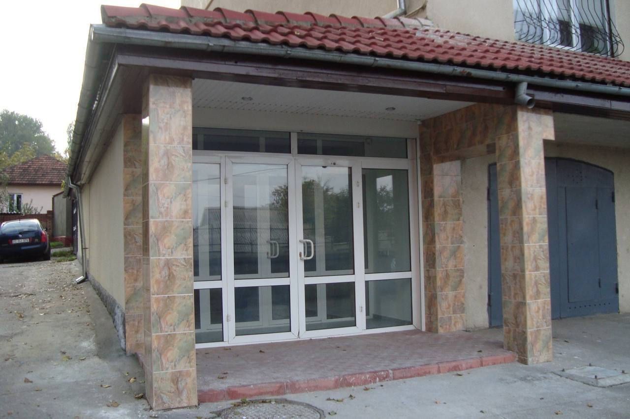 Vânzare oficii la parter, 200mp, perfect pentru magazin, atelier, frizerie, salon cosmetologic, masaj, dentist - Poză 1