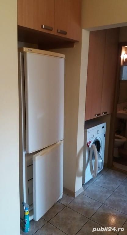 Apartament cu 2 camere, etaj intermediar - Micro 17 - Poză 3