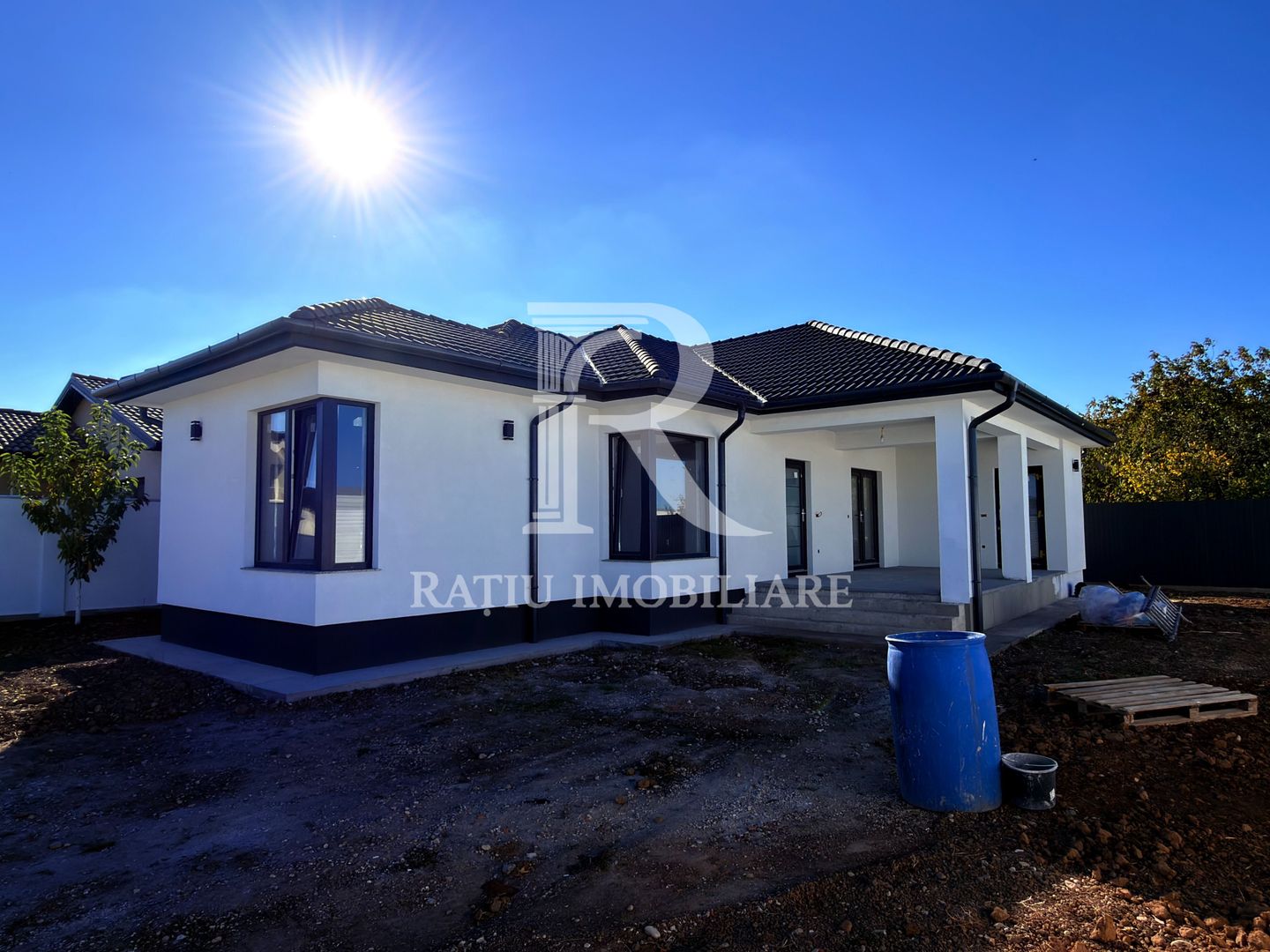 Casă 4 camere | Terasă | Curte | Sântandrei - Poză 3