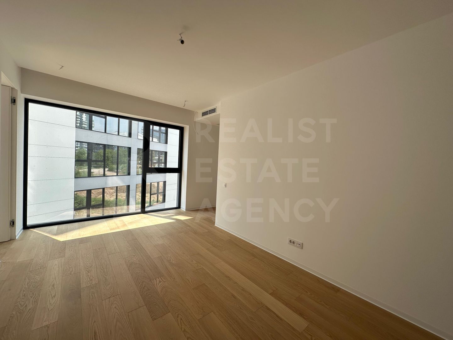 Vânzare, studio dublu, One Lake Club, București - Poză 3