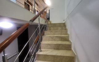 Apartament 5 camere,suprafata mare, curte, bloc 2006 - 4 nivele, Decebal, metrou - Poză 1