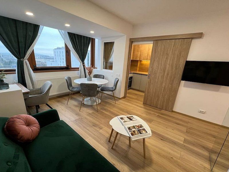 Garsonieră de închiriat, cu vedere panoramică spre Parcul Tractorul - Poză 2