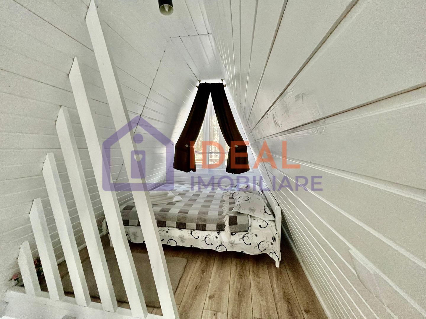 Pensiune de vânzare în Cârțișoara – investiție turistică la poalele munților - Poză 22