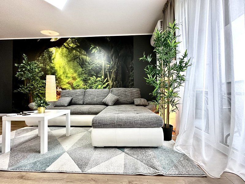 Apartament 2 camere, cochet,  boxa si loc parcare,  Central - Nord One - Poză 1