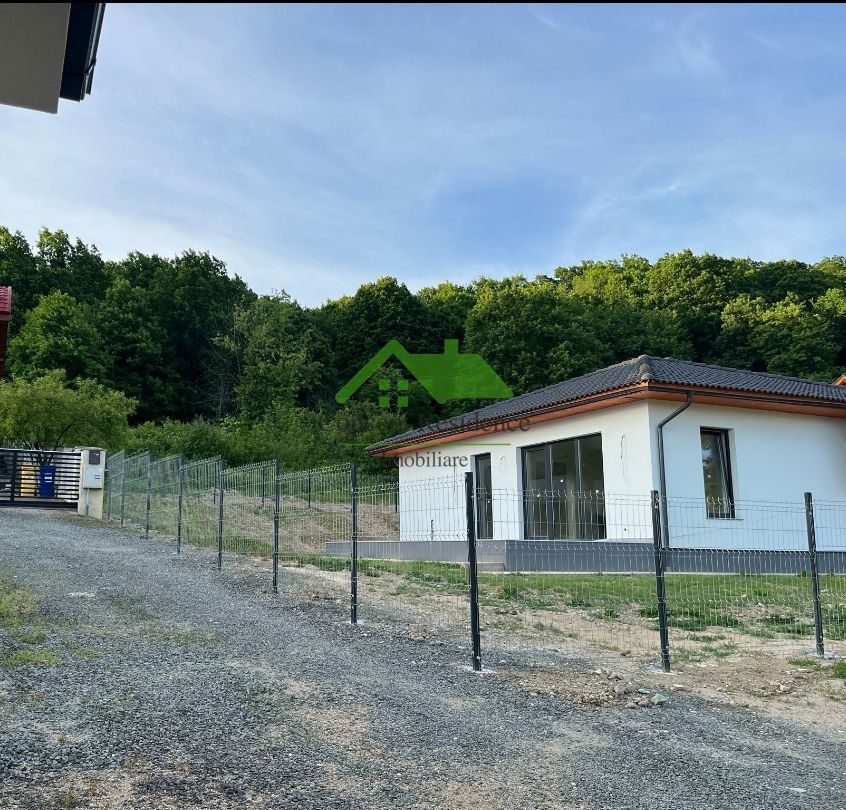 Exclusivitate! Casa pe parter, zona deosebita - Apa Sarata !!! - Poză 2