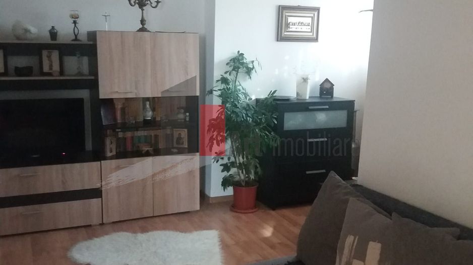 2 camere decomandat in vila Domenii - Poză 1