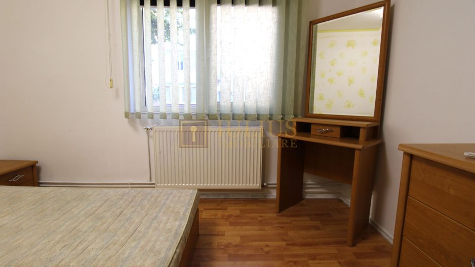Apartament cu 3 camere, Bucovina-Torontalului - Poză 7