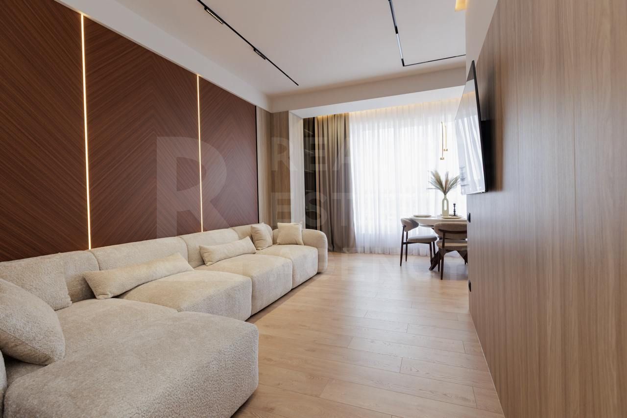 Vânzare, penthouse, 3 camere, str. Liviu Deleanu, Buiucani - Poză 1