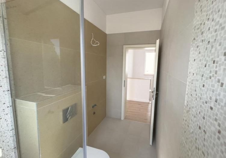 Casa Pipera -Tunari,4 camere +birou+ POD - Poză 13