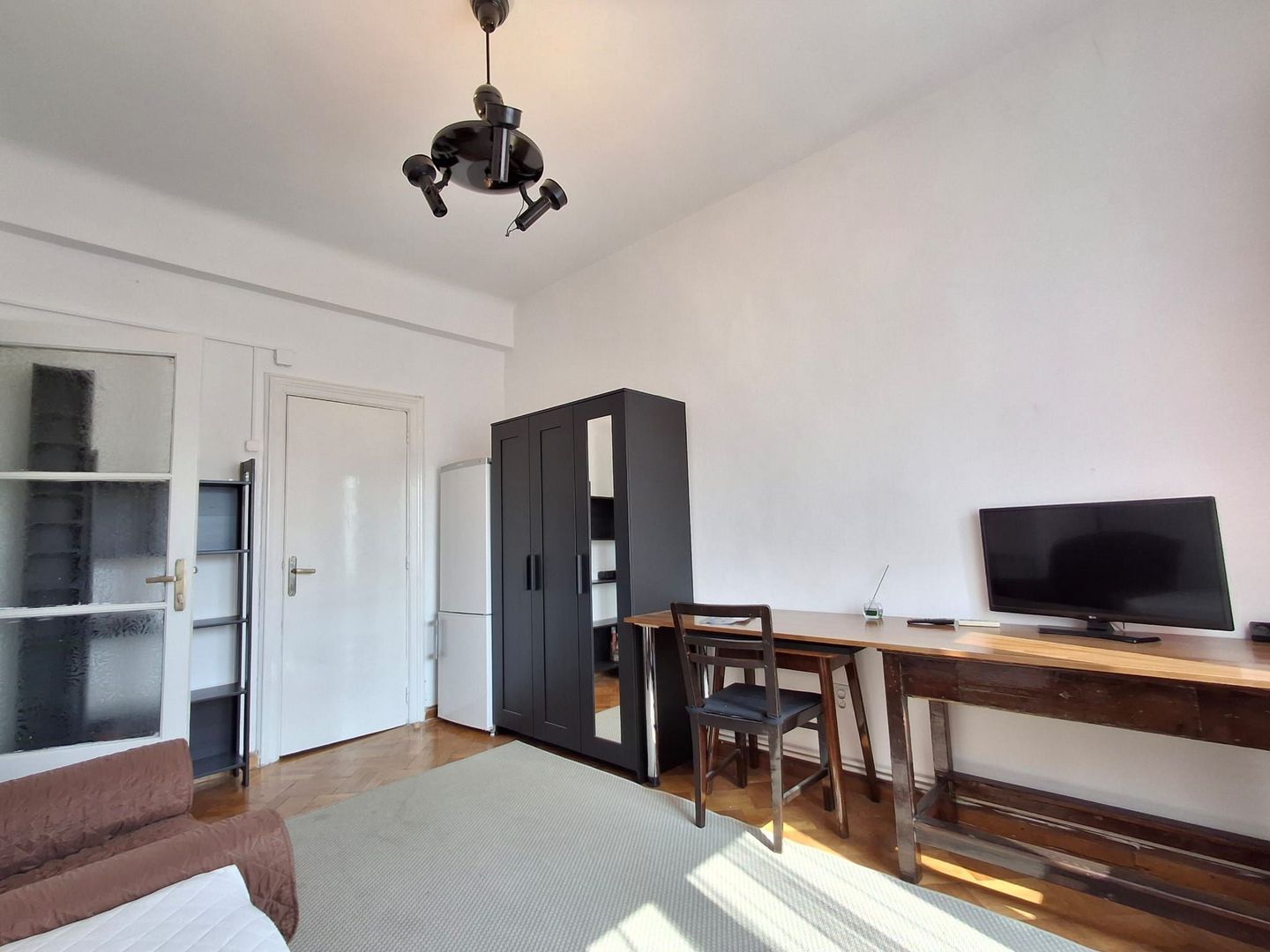 Garsoniera de vanzare  Zona Piata Romana - Poză 5