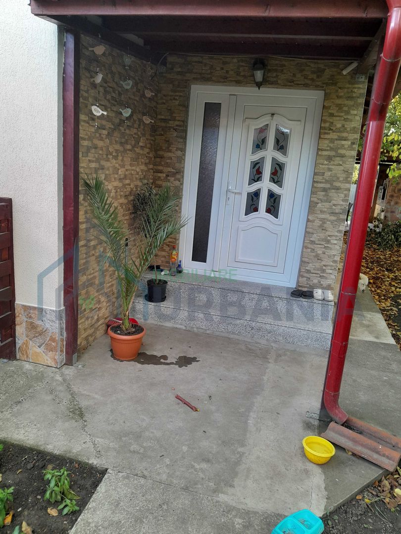 Casă tip duplex în Valea Lupului, str. Camil Petrescu nr. 38, Iași - Poză 1