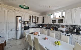 Apartament 3 camere la casa Centru Istoric utilat,mobilat 265000Eur - Poză 4