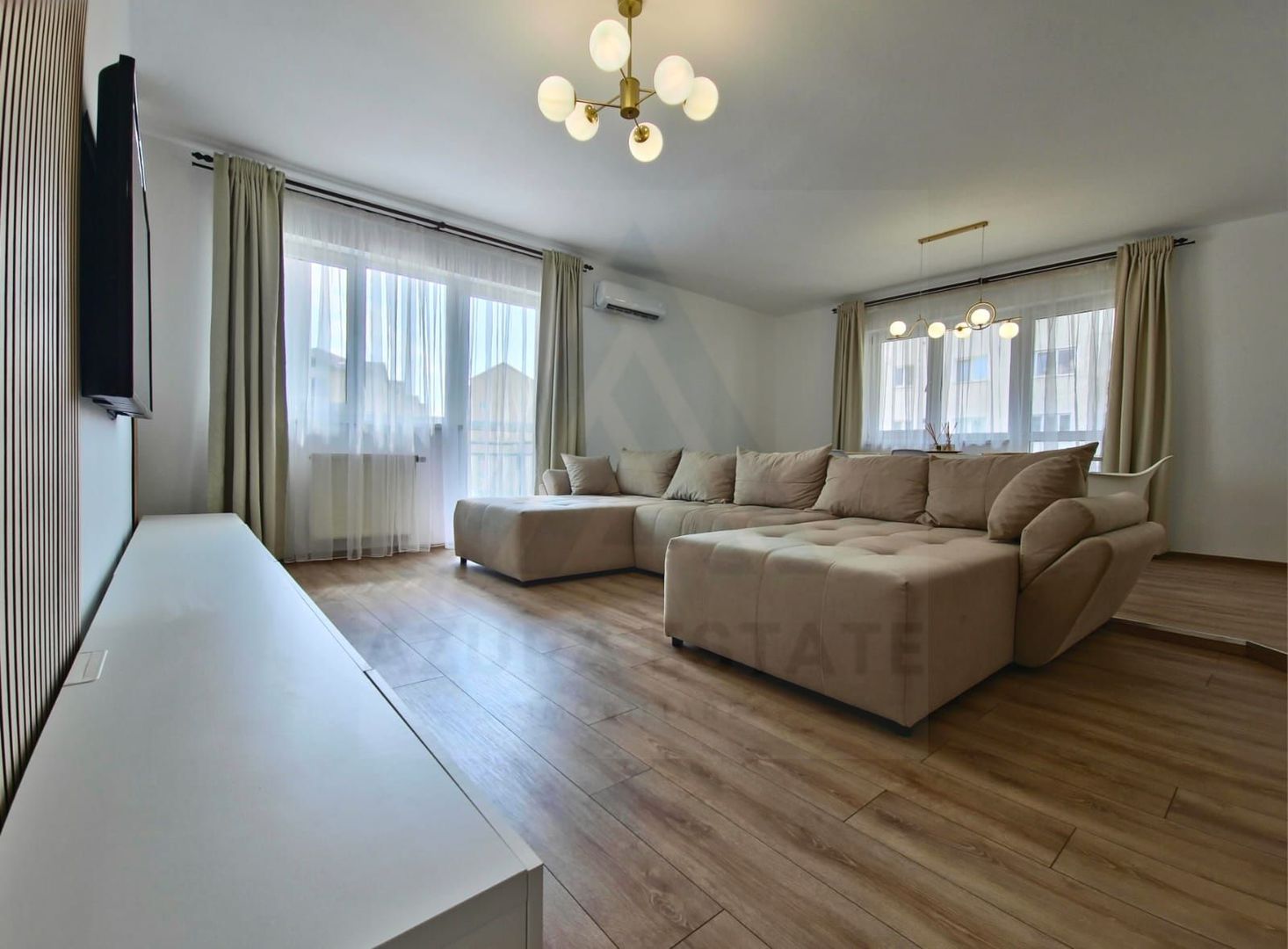 Apartament premium 3 camere 93 mp utili 3 terase etaj 2 zona Hipodrom - Poză 2