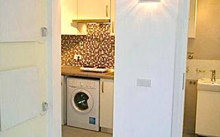 Garsonieră de închiriat Primăverii – Sector 1, etaj 2/3, mobilată complet, 550 € - Poză 1