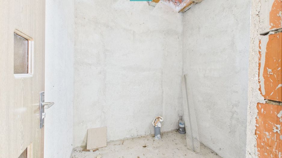 Casa la gri in Frumuseni - Poză 17