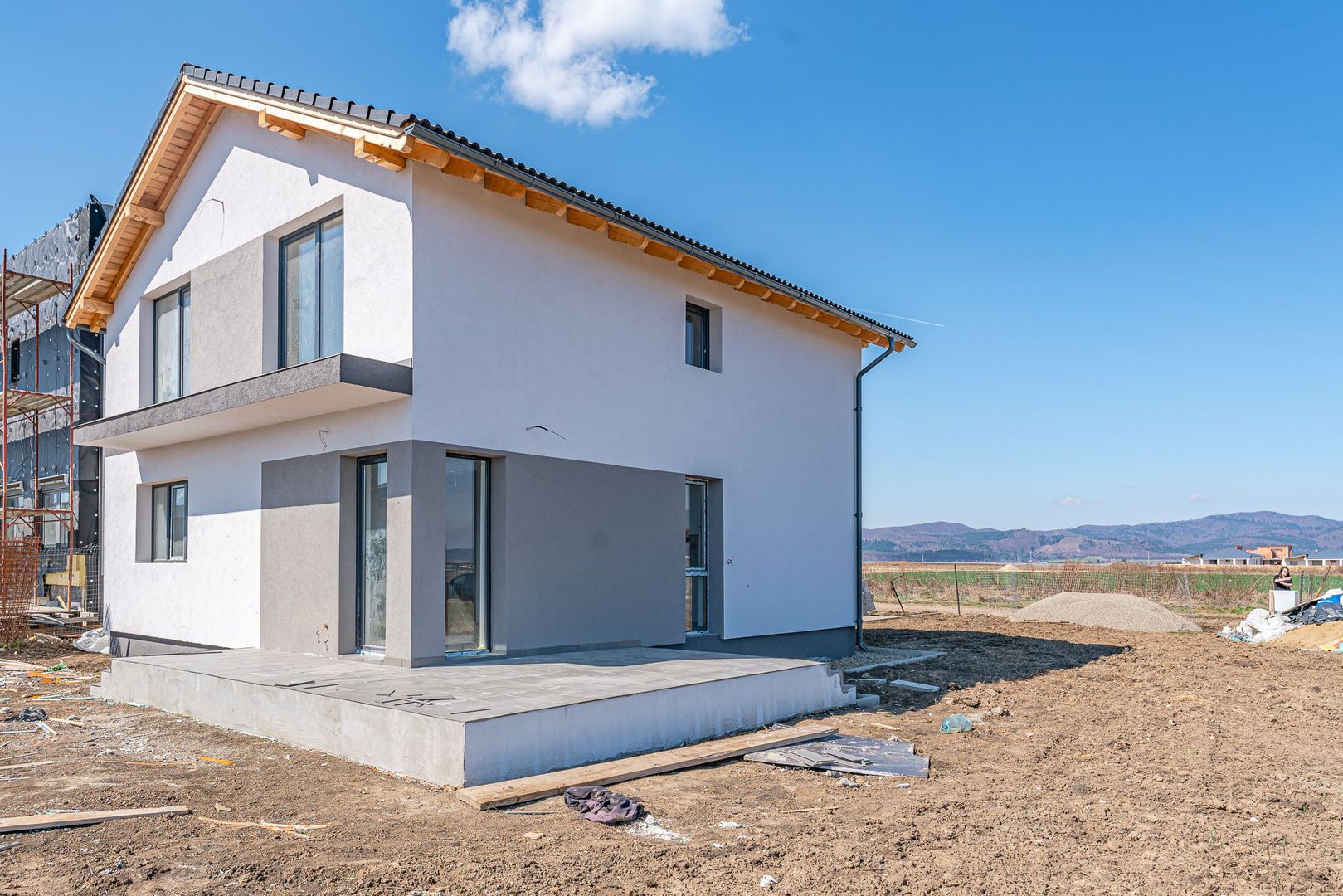 Casa individuala in Cristian compusa din 5 camere - Poză 3