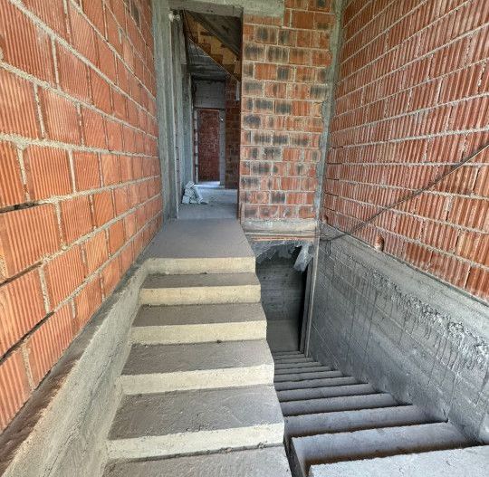 Vila deosebita, D+P+E+M, nefinalizata, 10 camere,2838m2, negociabil - Poză 21