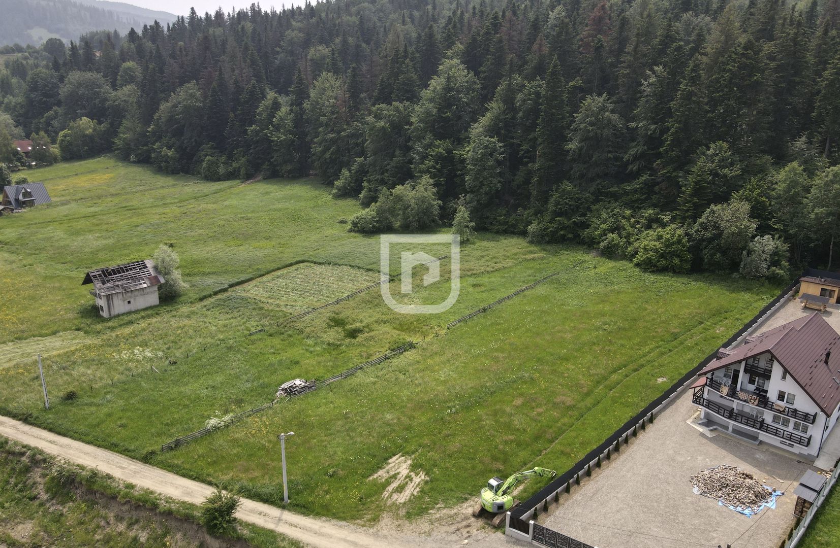 Teren 67 ari INTRAVILAN Voronet Gura Humorului - Poză 1