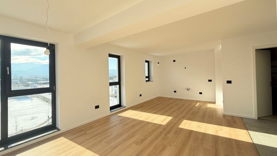 Kasper vânzare apartament de lux 2 camere nelocuit vedere libera spre Tâmpa - Poză 2