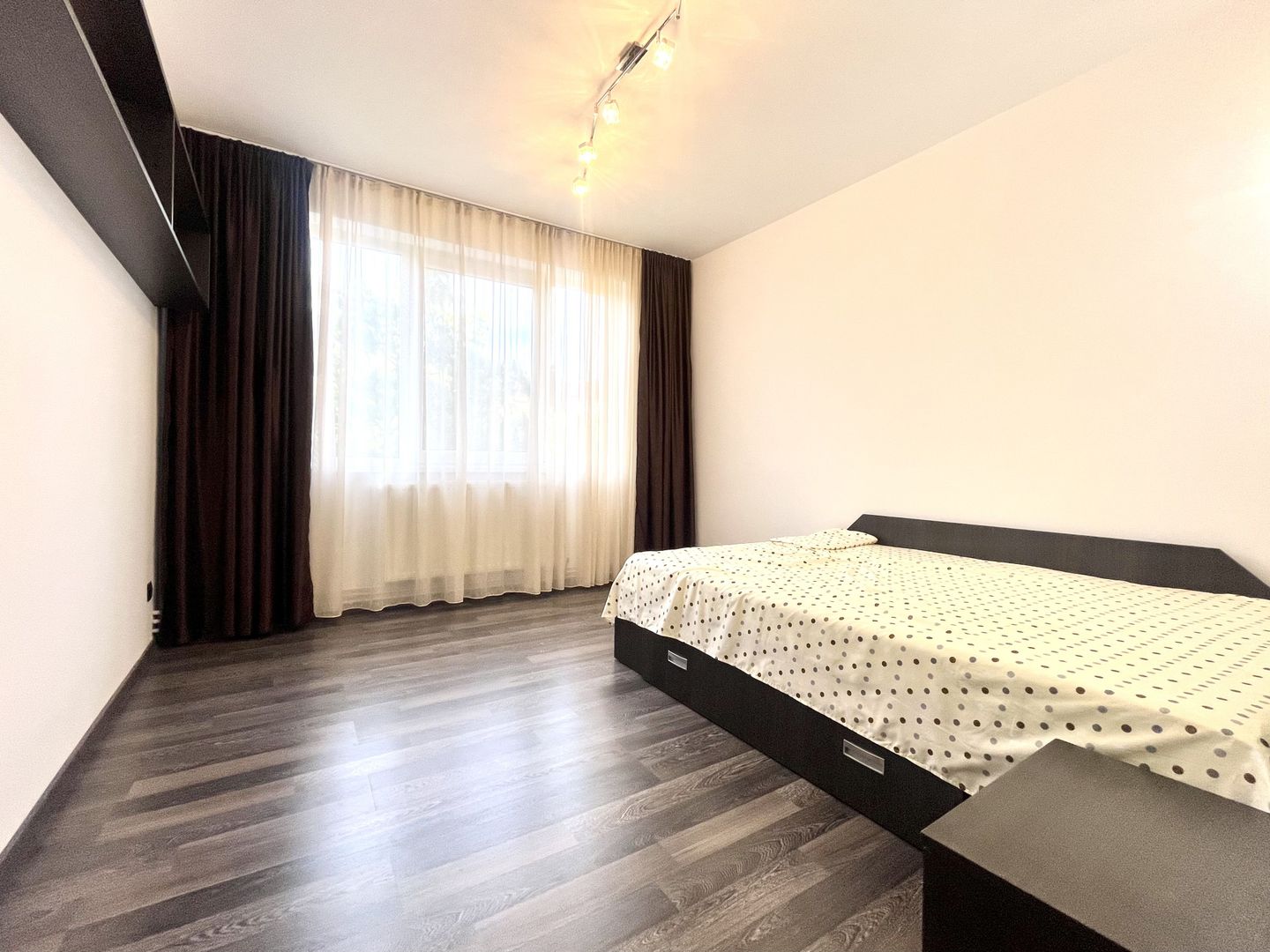 Apartament 3 camere, modern, la prima închiriere, în zona Centrala - Poză 7