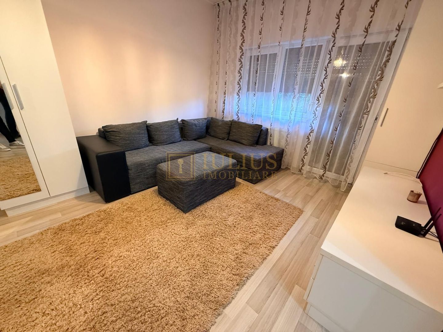 2 camere, Braytim, loc de parcare interioara cu poarta, gradina 10 mp, terasa - Poză 2