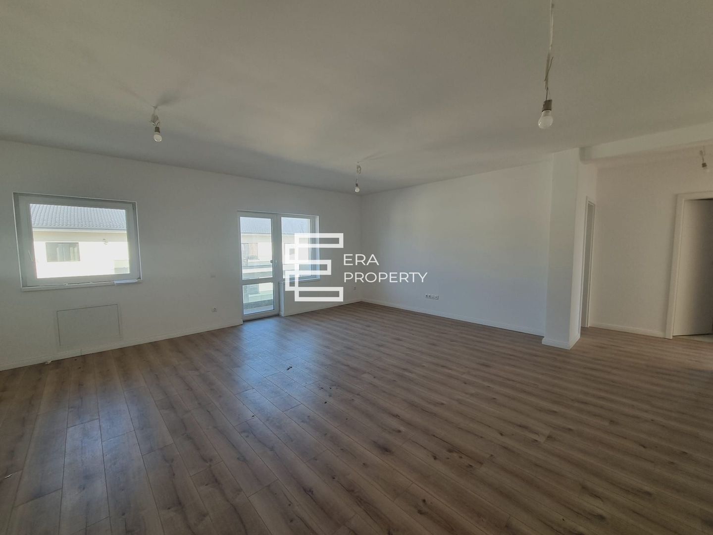 Apartament 3 camere 73 mp , Doamna Stanca, Selimbar - Poză 2