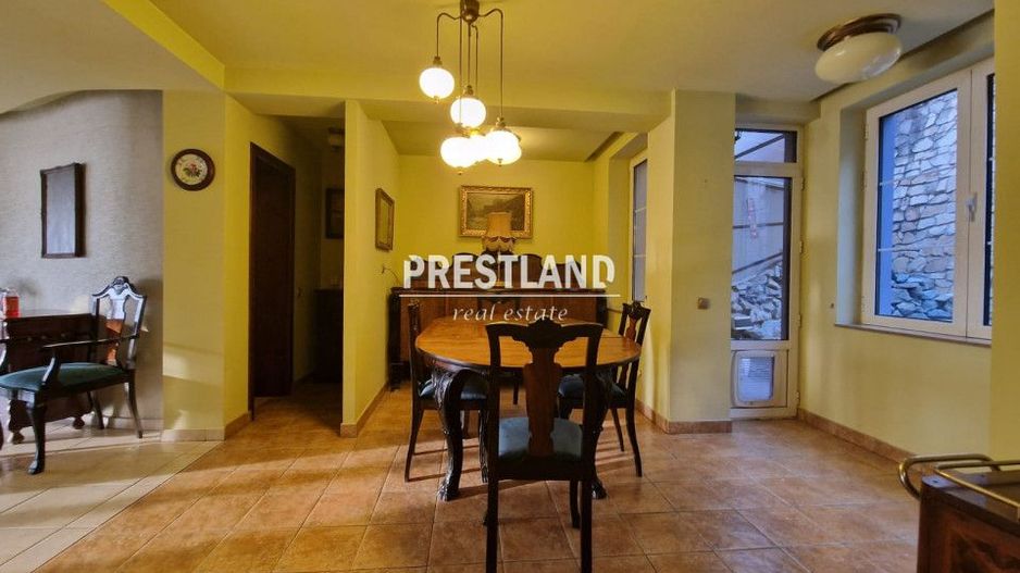 Vila zona Sub Arini!! - Poză 1