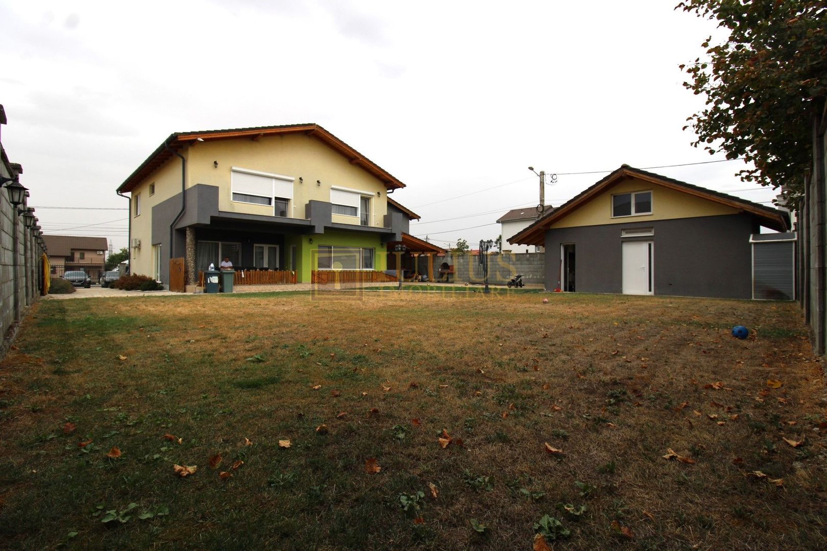 Sat Giroc, ideal pentru diverse afaceri sau pentru locuit. - Poză 2