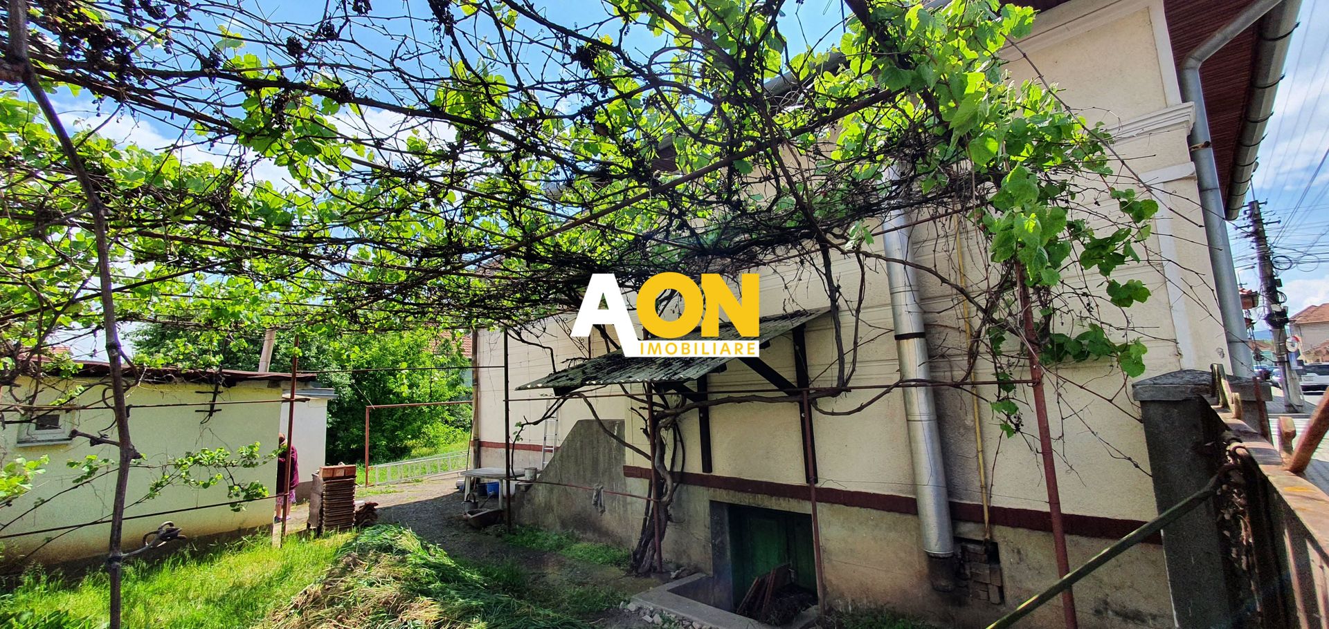 Casa cu 3 camere, 600 mp teren, deschidere la doua strazi, Centru - Poză 4