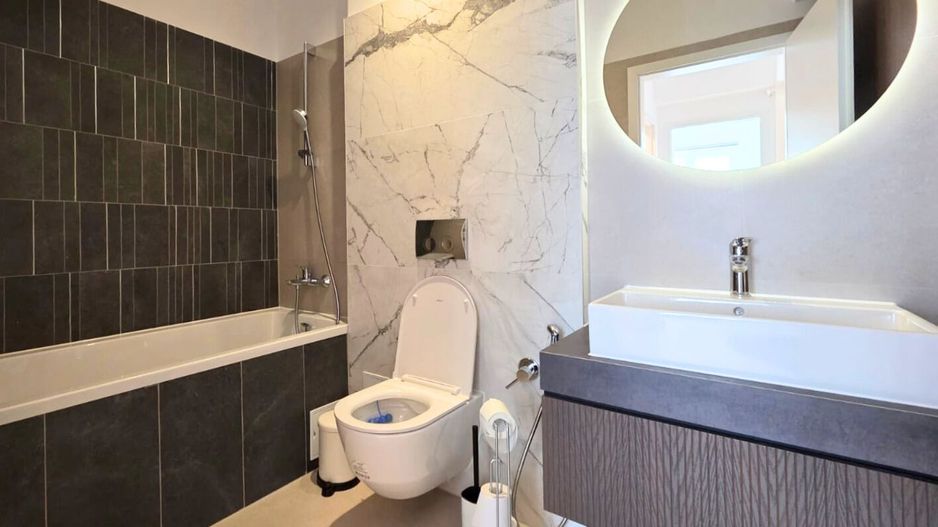 Apartament 3 camere de închiriat vedere spectaculoasă spre Tâmpa Qualis Coresi - Poză 16