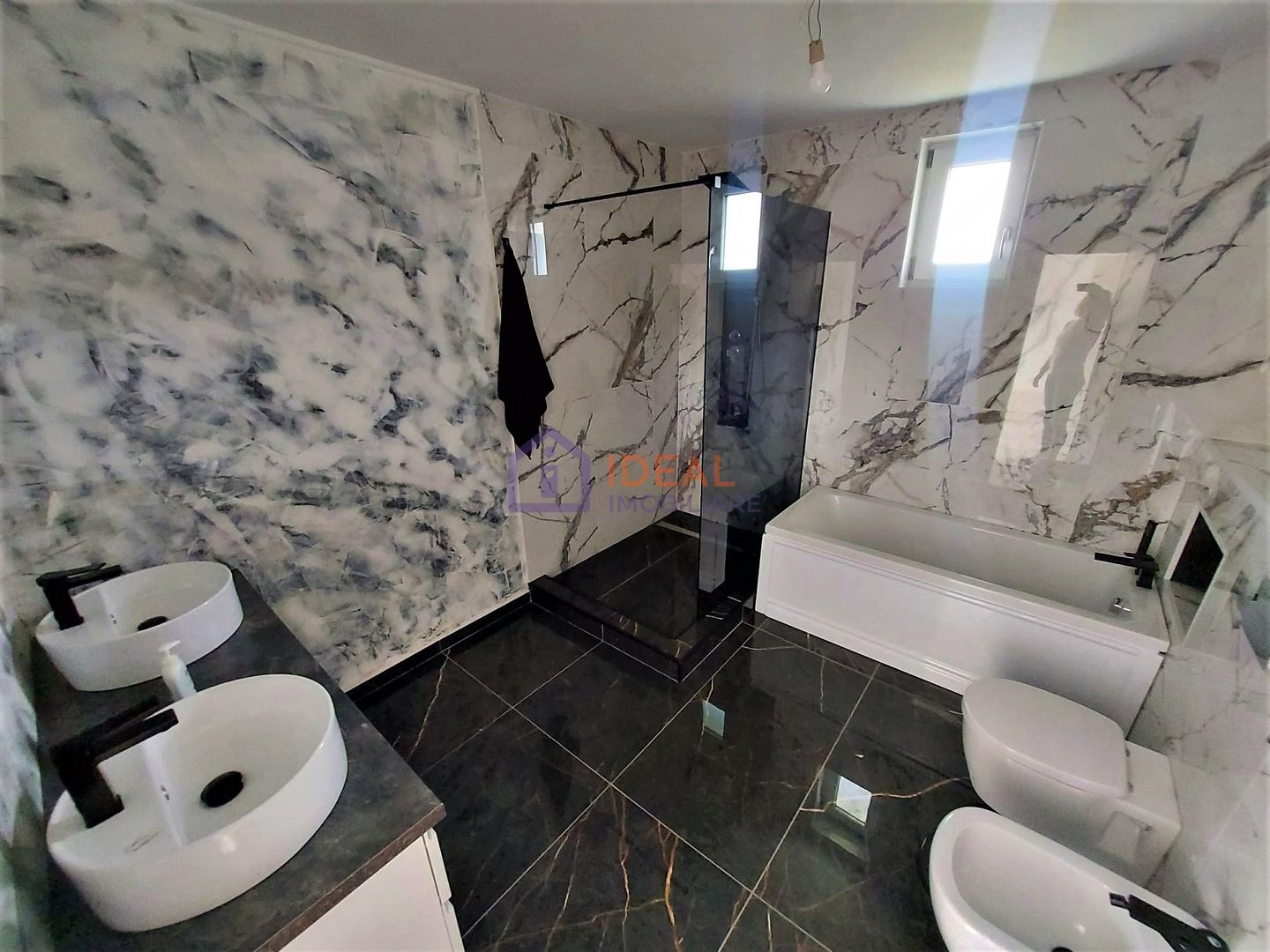 Casa Individuala LA CHEIE cu 250 mp utili, zona Strand - Poză 24
