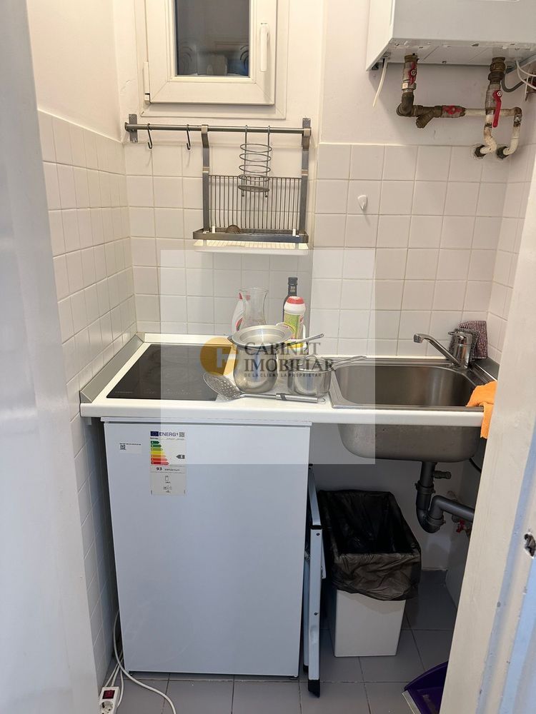 Garsoniera balcon frantuzesc -Universitate I Etaj 4 I Centrala proprie - Poză 5