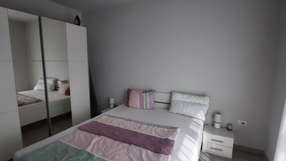 Apartament cu 2 camere si  2 locuri de parcare - Poză 17