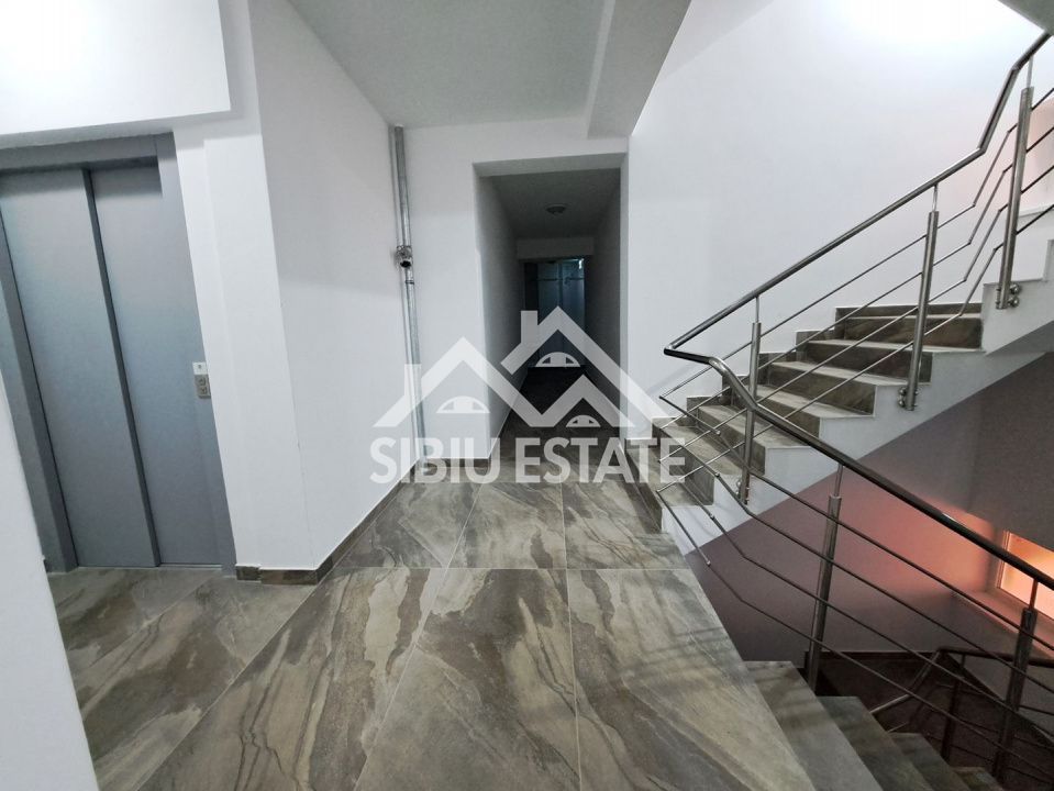 Apartament 3 camere decomanadate Calea Surii Mici - Poză 7