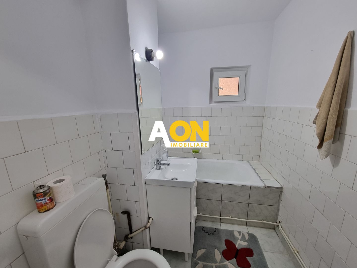 De inchiriat apartament 2 camere, parter inalt, Cetate - Poză 4