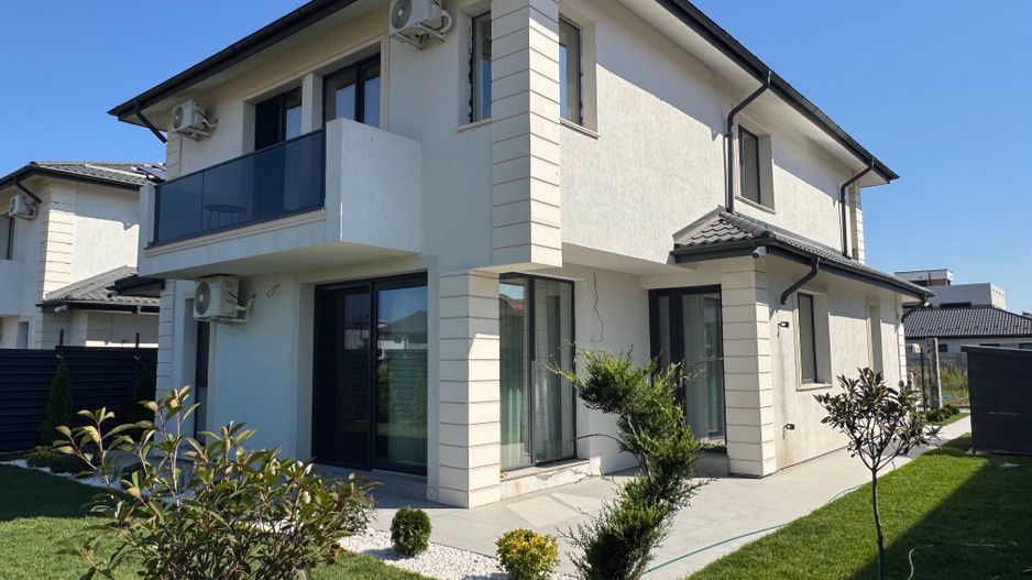 Vila Tunari ECO, POMPA de caldura si PANOURI Fotovoltaice si GARAJ - Poză 2