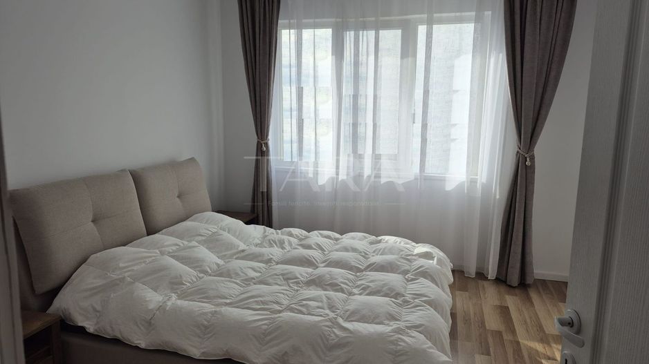 Apartament 2 camere modern, zona Terra, cu parcare subterană. - Poză 3
