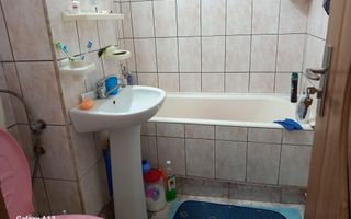 ageuropa.ro vinde ap 3 cam DECOMANDATE Etaj 3/4 in Soarelui. - Poză 5