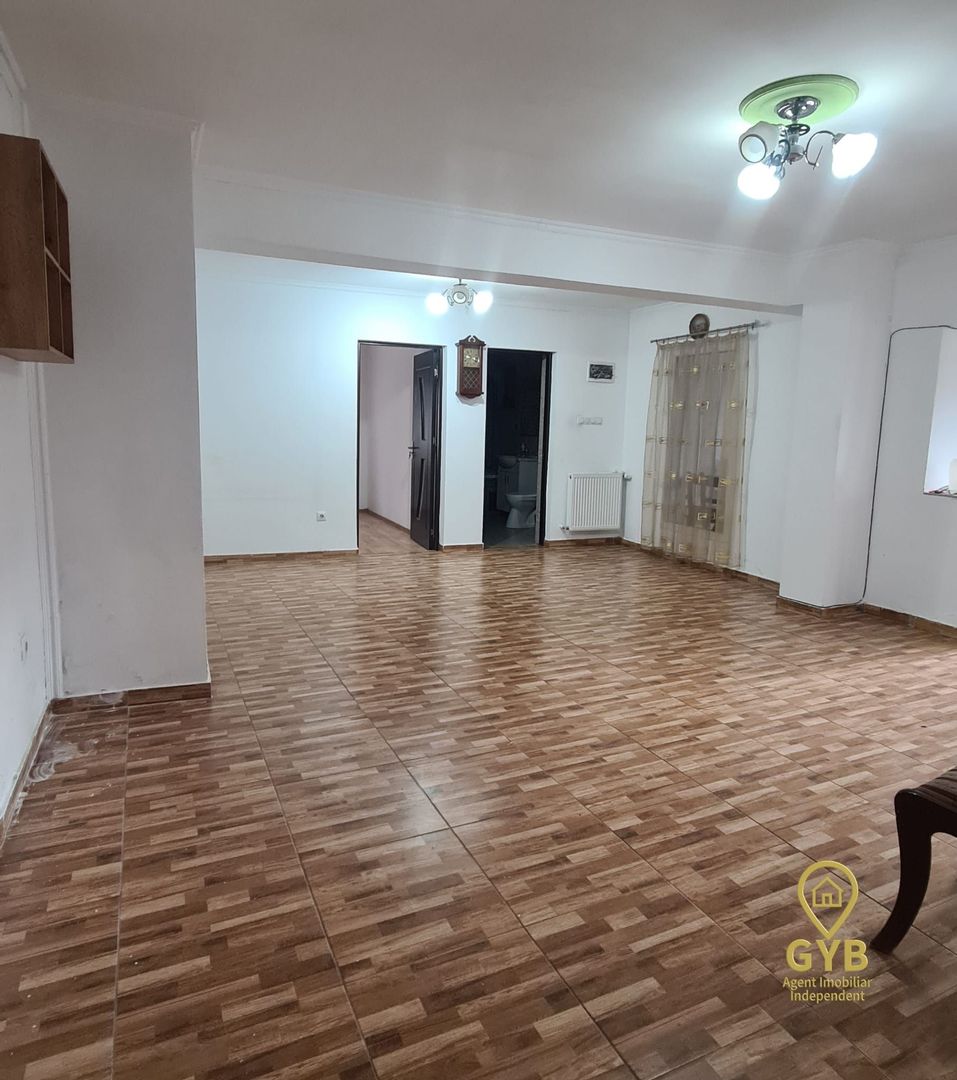 Casă de vânzare – zonă centrală, Strada Primăriei, constructie 2016 - Poză 3