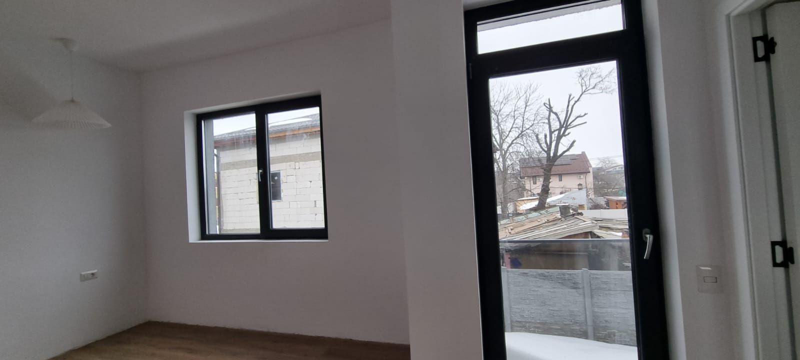 Reședință Modernă cu Finisaje Distinse - Poză 56