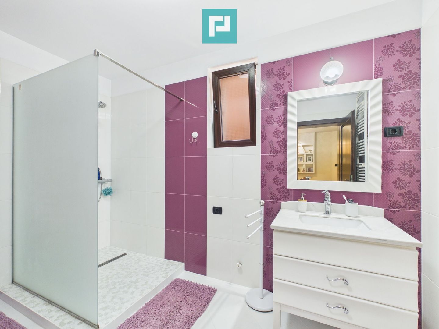 Vilă cu 7 camere de vânzare în zona Central - Poză 44