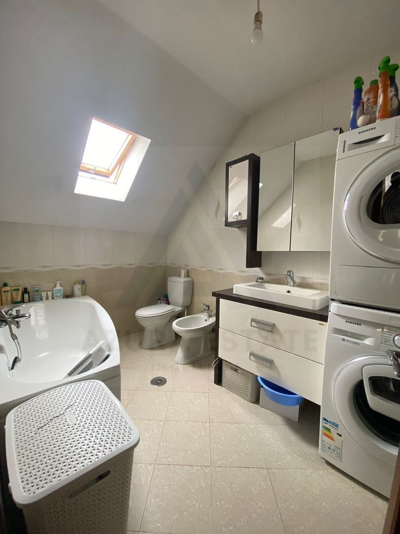 Casa moderna 4 camere 100 mp utili curte si parcare privata Cisnadie - Poză 13