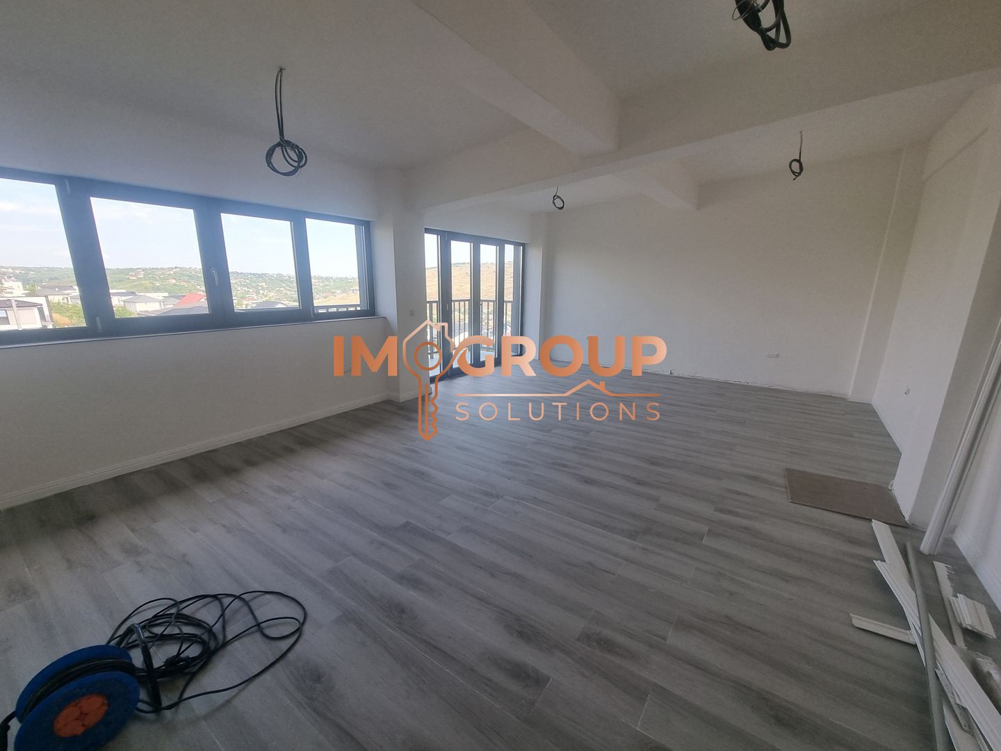 Apartament cu 3 camere Rediu - 97mp - loc de parcare - INTABULAT - 0% - Poză 1