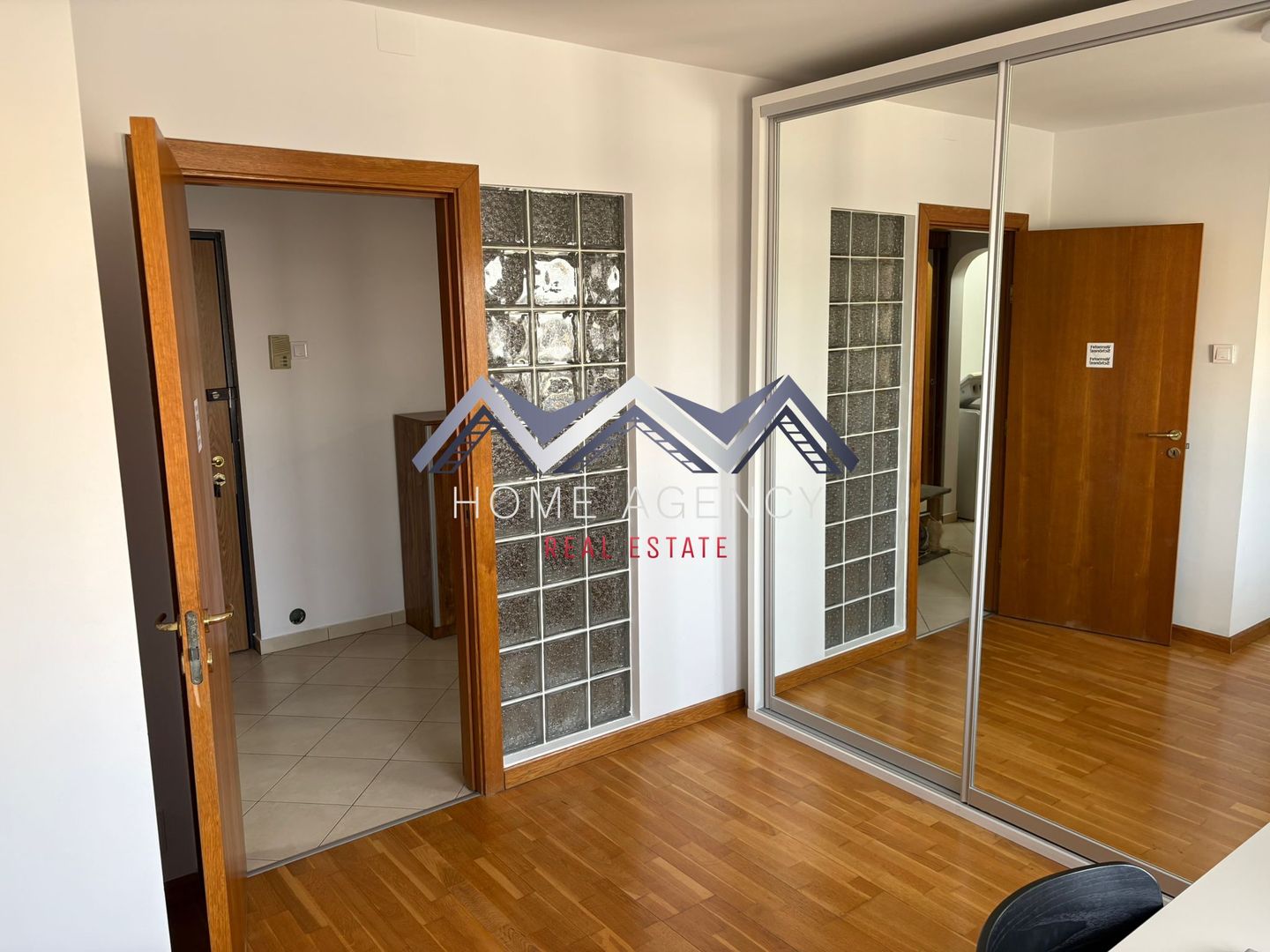 Apartament 3 camere lângă metrou - Str. Ileana Cosânzeana, parc Sebastian - Poză 9
